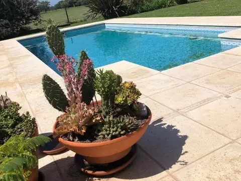Casa en Venta en Haras Santa María, USD 379.000