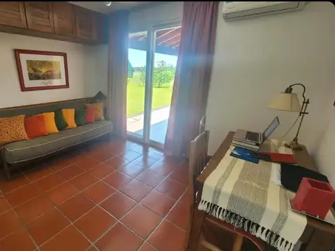 Casa en Venta con 4 cocheras