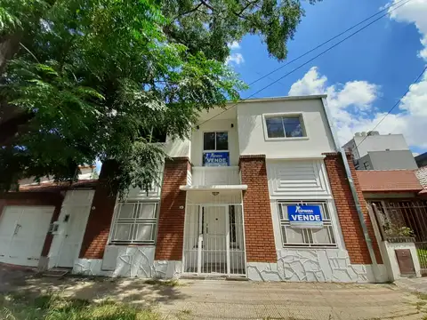 Venta de casa en el centro de Moron
