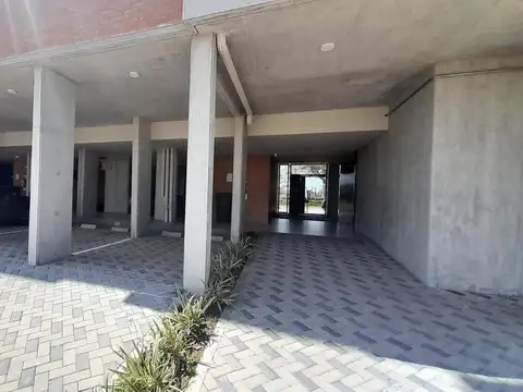 Avenida L. Miglierini al 800
