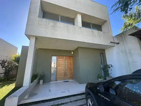 CASA EN VENTA EL QUIMILAR A TERMINAR