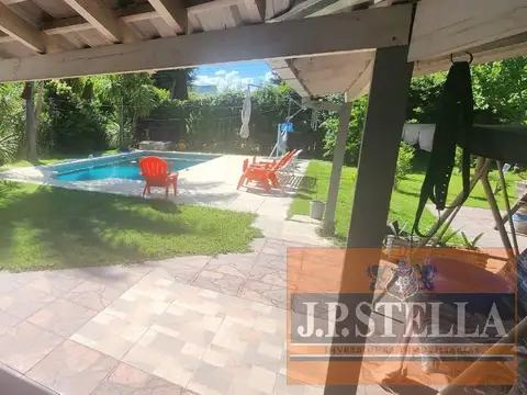 Casa en Venta con 3 cocheras
