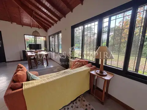 Casa en Venta en Barrio Parque Leloir, USD 280.000