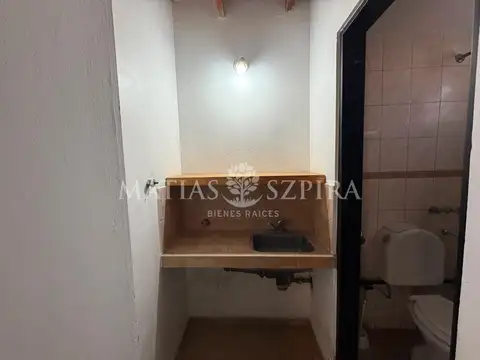 Local en Venta en Villa Gobernador Udaondo, USD 430.000