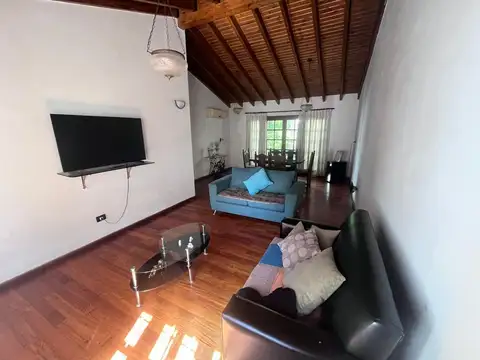 Casa en Venta en Mendoza, USD 180.000