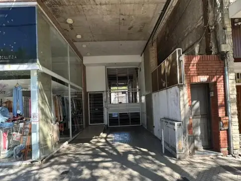 COCHERA CUBIERTA EN VENTA EN BARRIO ECHESORTU