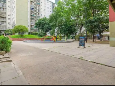 Pje Tte Gral Luis J Dellepiane 4700, Piso 1