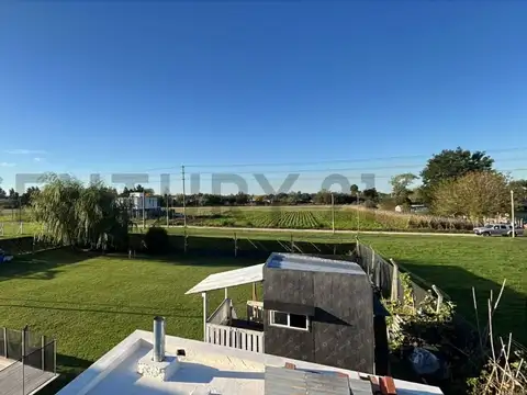Terreno en Venta 30  mts Fondo