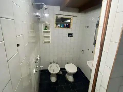 SALON COMERCIAL CON FRENTE DE RUTA
