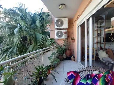 Santos Dumont 3700, Piso 1