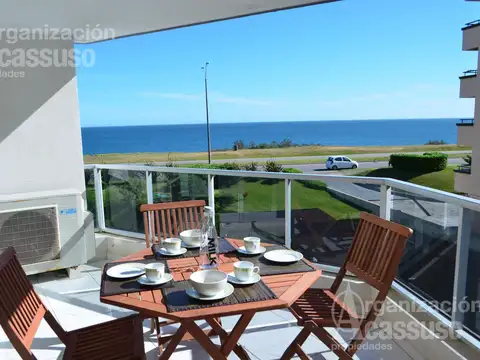 Punta del Este - Departamento Venta - 3 dormitorios parrilla piscina