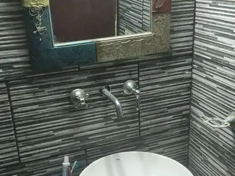 Depto Tipo Casa en Venta 40 años