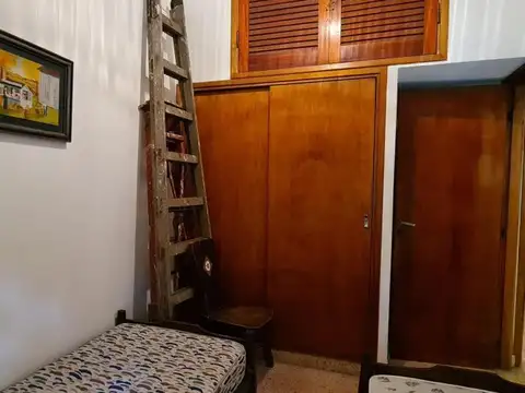 CHALET TRES AMBIENTES - A 100 METROS DEL MAR - ZONA RESIDENCIAL