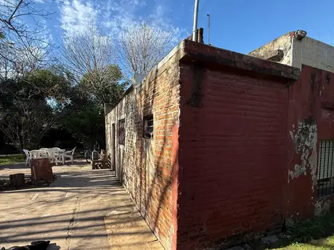 Casa 3 ambientes con 1 baño