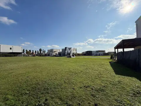 Terreno al río en venta en El Canal