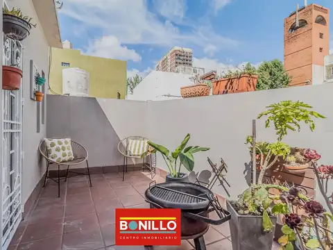 Depto Tipo Casa 4 ambientes con 2 baños