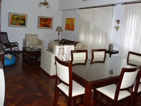 Departamento 5 ambientes con 2 baños