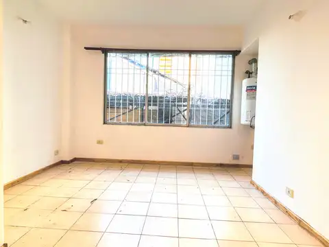 Comodo monoambiente en barrio Alberto Olmedo