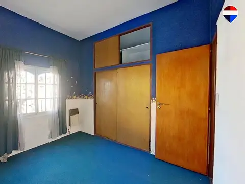 Casa 5 ambientes con 2 baños