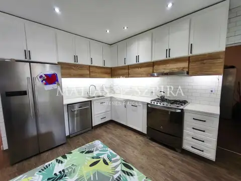 Casa 5 ambientes con 4 baños