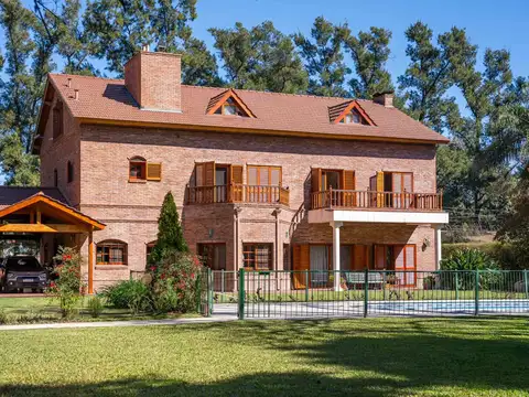 INGENIERO MASCHWITZ  . LOS NARANJOS, MUY BUEN CHALET DE VIVIENDA PERMANENTE,