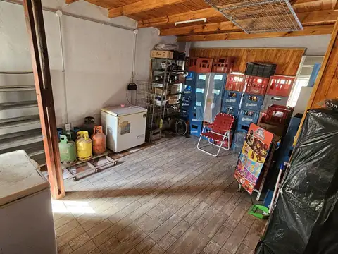 Casa 6 ambientes con 1 baño
