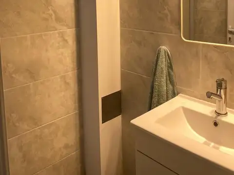 Oficina en Alquiler en Granadero Baigorria, $ 800.000