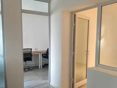 Oficina en Alquiler en Granadero Baigorria, $ 800.000
