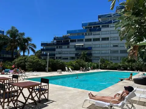 Puerto Madero, Lola Mora 400, Zencity- R111 ,  2 amb, 55m2, u$s 2,000 + luz + internet. (TEMPOR...