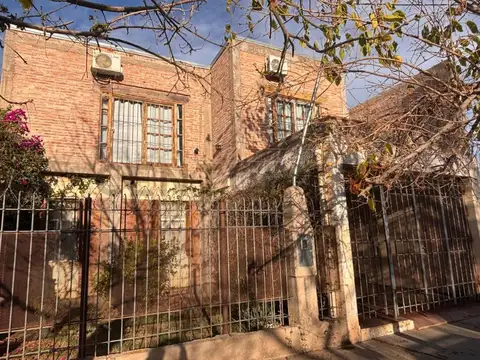 CASA EN VENTA 5 AMBIENTES SAN RAFAEL MENDOZA