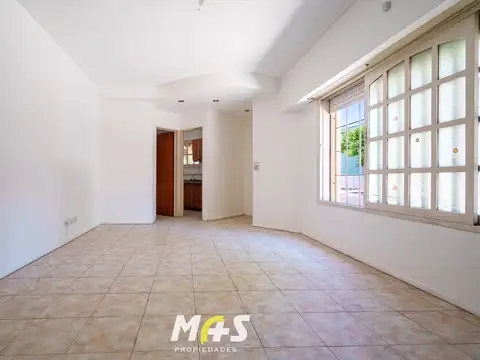 Depto Tipo Casa en Venta con 1 cocheras