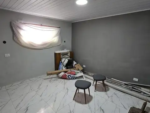 Casa de un dormitorio con amplio terreno, a estrenar