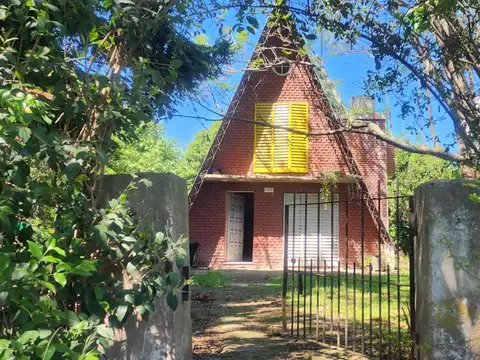 CASA QUINTA A LA VENTA EN UN EXCELENTE ENTORNO DE MERCEDES (B)