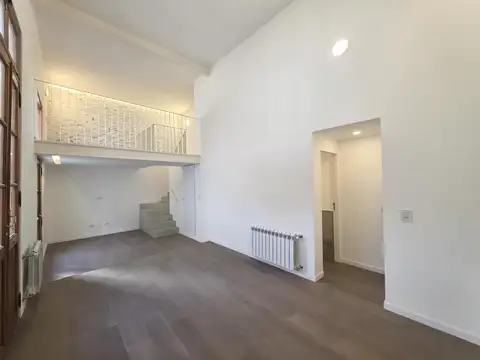 Depto Tipo Casa en Venta al Este
