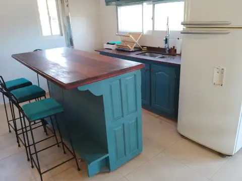 Dorado y Amarillo S/N° 1000