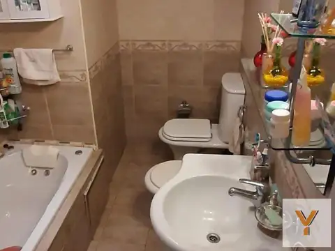 Departamento en Venta en Valentín Alsina, USD 110.000