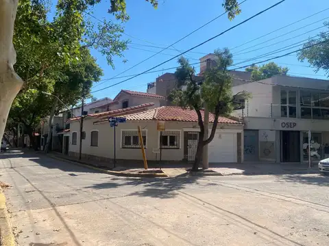 Don Bosco 370 esquina Zuluaga Ciudad de Mendoza