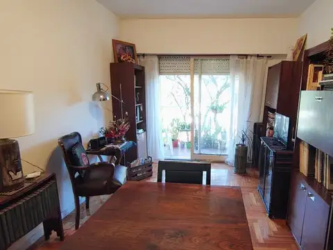 Departamento 2 ambientes con balcón al frente en Palermo