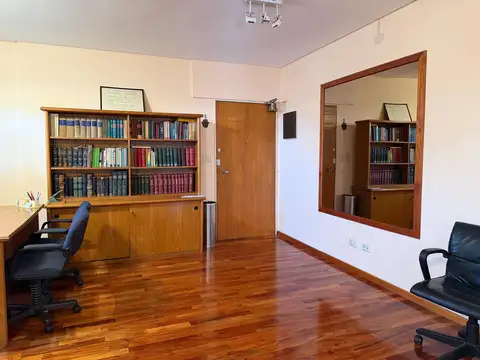 Oficina en Venta 15 años