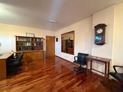 Oficina 2 ambientes con 2 baños