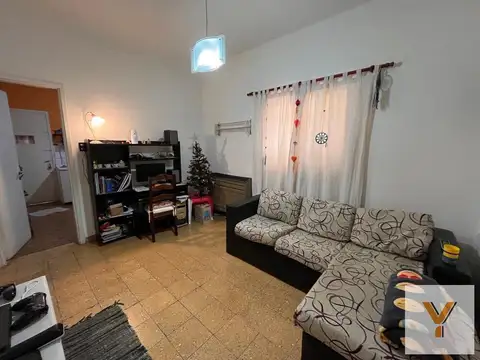 Casa 3 ambientes con 1 baño