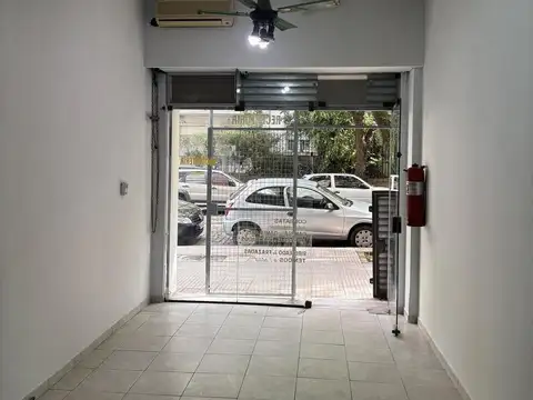 Local en Venta 40 años