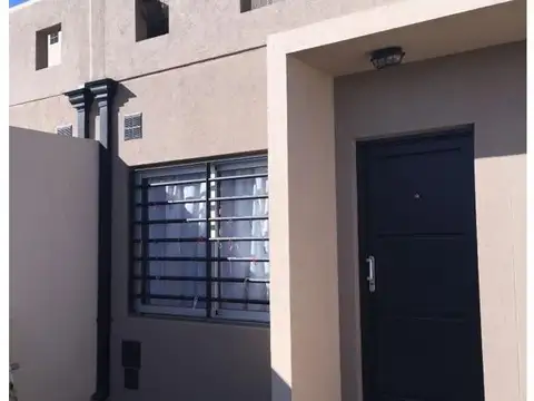 Vidal nº 421 e/ Tiglio y Boga , Piso Vid