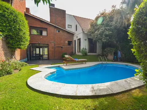 VENTA CASA 4 AMBIENTES CON PILETA LA FLORIDA