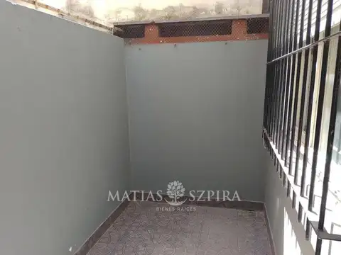 Depto Tipo Casa 2 ambientes con 1 baño