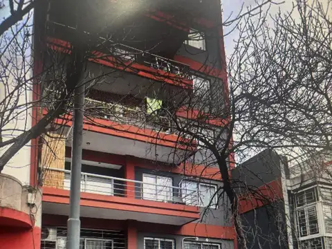 Departamento en Monte Castro