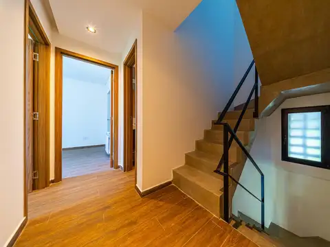 Depto Tipo Casa en Venta con 1 cocheras
