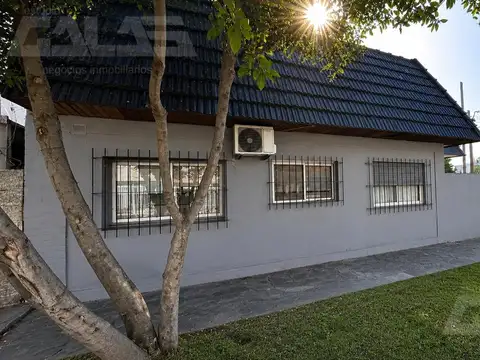 Depto Tipo Casa en Venta de 5 ambientes
