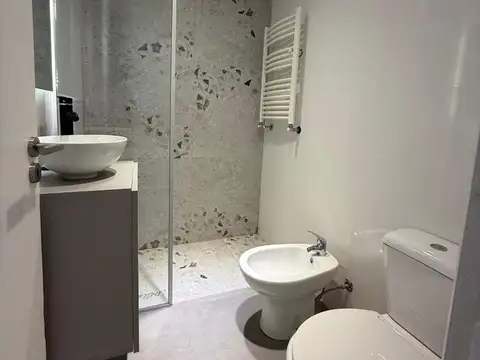 Venta departamento 3 ambientes reciclado al frente