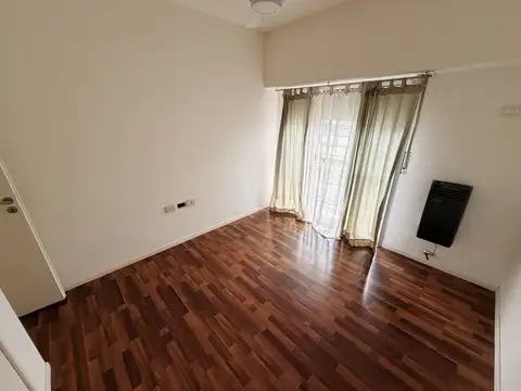 Departamento en Alquiler en Castelar Sur, $ 580.000